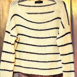 Black & white crop top sweater off shoulder if like